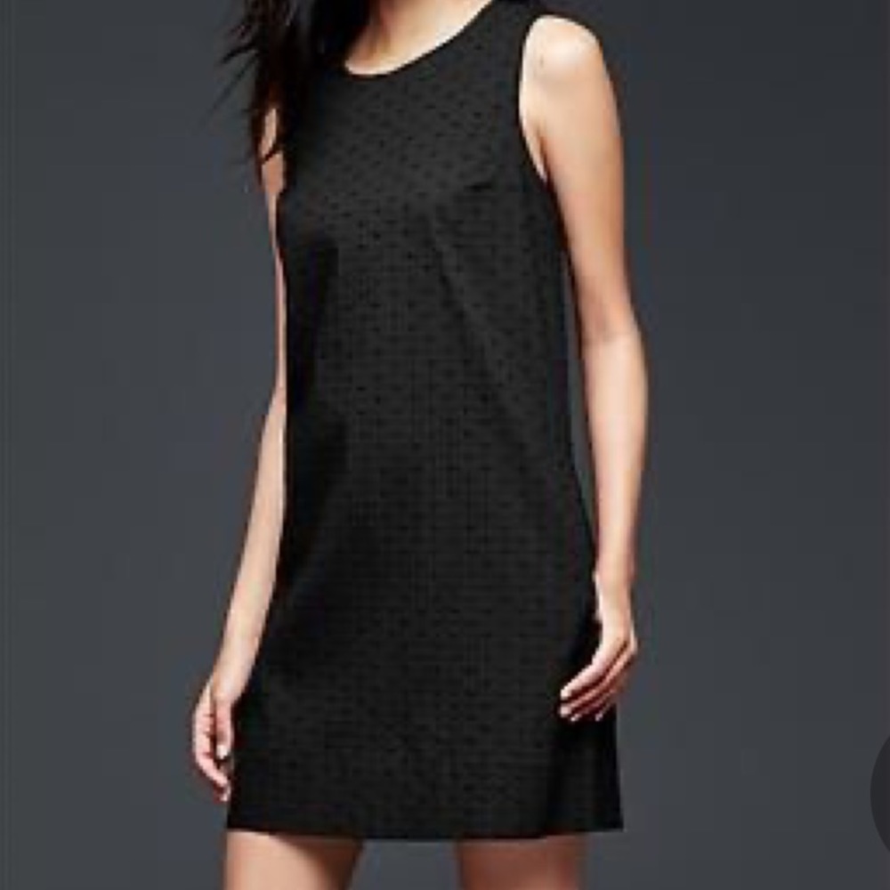 GAP Black Sleeveless Eyelet Shift Dress XSP